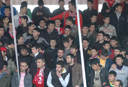 Taraftardan Rize çıkarması