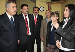 Demir'den eğitime destek