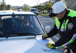 17 araç trafikten men edildi