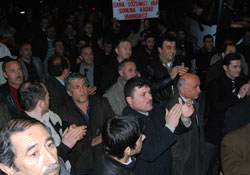 Özyer'e süpriz karşılama