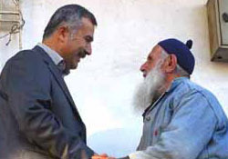 Yaşlılar kültürleri geleceğe taşıyor