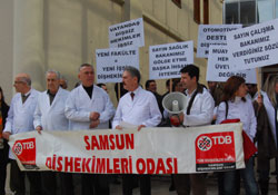 Hekimler Sağlık İl Müdürü'ne çıkıştı