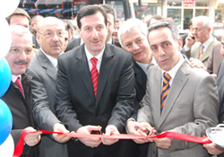 Tüfekçioğlu yenilenen yeri ile açıldı