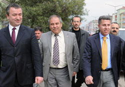 Topaloğlunun arkasındayız