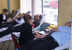 Şehitler için kan bağışladılar