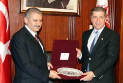 TBMM'ye 'elektronik duvar'