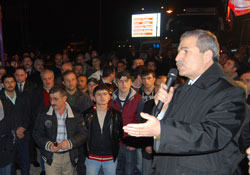 Mağduriyet değil, hizmet için varız