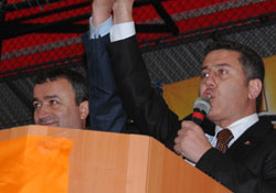 AK Parti  çıkartma yaptı