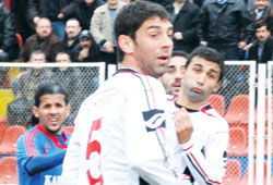 Savunma başarılıydı