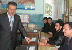 Aslan, Sandıktan ne çıkacağı belli olmaz