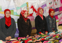 Kur'an kursları yararına kermes