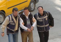 Husumet cinayetine 3 gözaltı