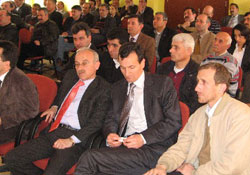 Tarım ilacı satıcılarına, eğitim toplantısı