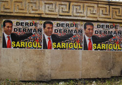 Her yerde Sarıgül posterleri