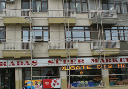 Belediye hizmet binası boyanıyor