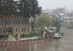 Akşam yağan kar etkili oldu