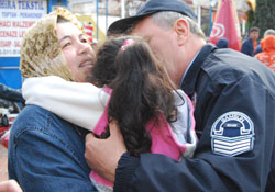 Samsun'da alışverişe dalan anne çocuğunu kaybetti