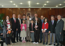 Rektör koltuğunu çocuklar devraldı