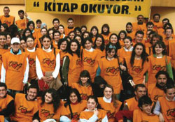 Gönüllülerden kitap eylemi