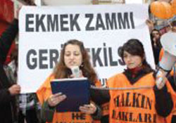 Ekmek zammı protesto edildi