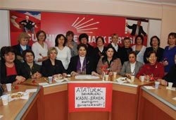 CHP 8 Mart'ı kutladı