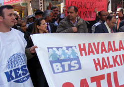 Havaalanının özelleştirilmesine tepki