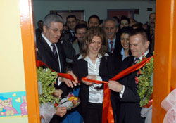 Polisten eğitime destek