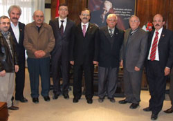 Balkan Türkleri Şahini ziyaret etti