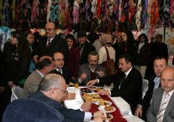 Yağmur-Der kermes açtı