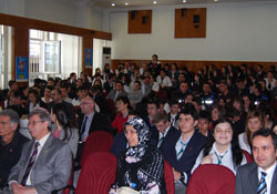 Üniversiteliden anlamlı mesaj