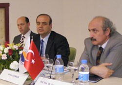 Şair Ahmet Muhip Dranas anıldı