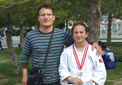 Samsun'un gururu Özge