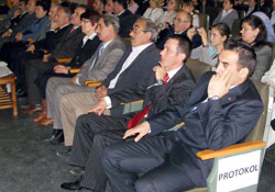 Özveriyle çalışıyorlar