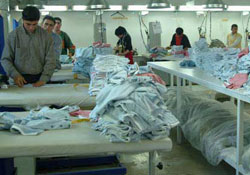 Tekstilin ayağı çukurda