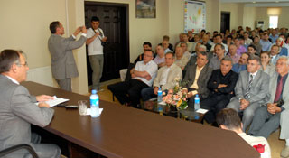 Üniversiteler bilimsel çalışmalar yapmalı