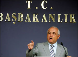 Çiçek: Hukukçu darbeyi nasıl savunur?