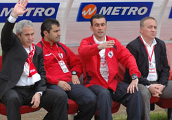 Coşkundere ile yollar ayrıldı