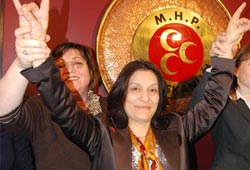 'Bozkurt' kadınların elinden düşmedi