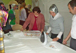 Ev kadınları meslek sahibi oluyor