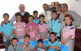 Öğrencilere ayakkabı dağıtıldı