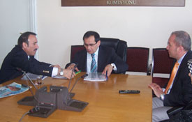 Bakan Demir'den projelere destek sözü