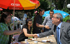 Tanışma kahvaltısında buluşuldu