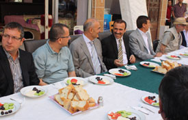 Esnaf ile bir araya geldiler