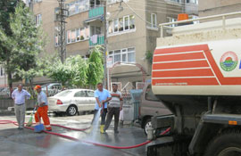 İlkadım yıkanıyor