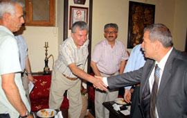 Acem Tekkesinde müdürleri ağırladı