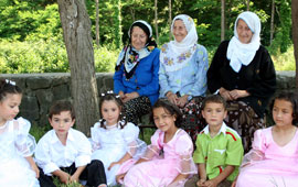 7den 70e üçüzlerin dayanışması