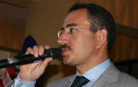 Tekli eğitime geçilmeli