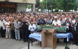 Defterdarlık önünde tören düzenlendi