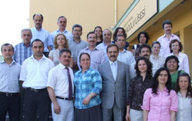 Şahin, bilgi şampiyonlarını ödüllendirdi