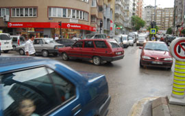 Trafik yoğunluğuna çözüm bekleniyor